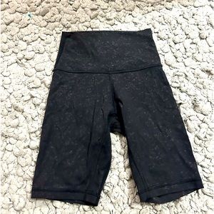 size 2 lululemon align biker shorts
